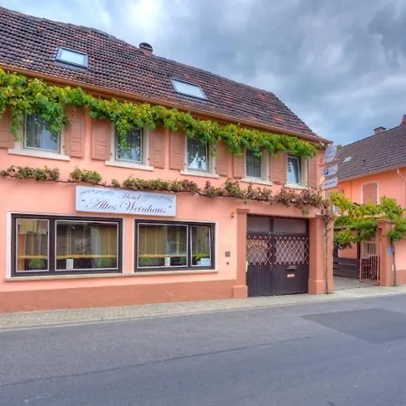 Hotel Altes Weinhaus 3*