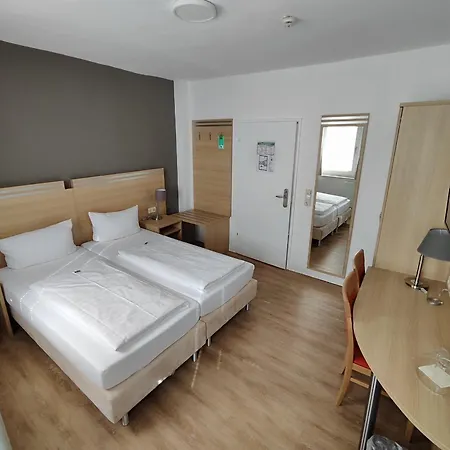 Hotel Altes Weinhaus 3*