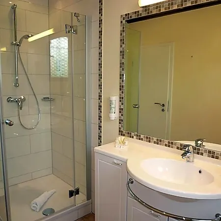 Hotel Altes Weinhaus 3*