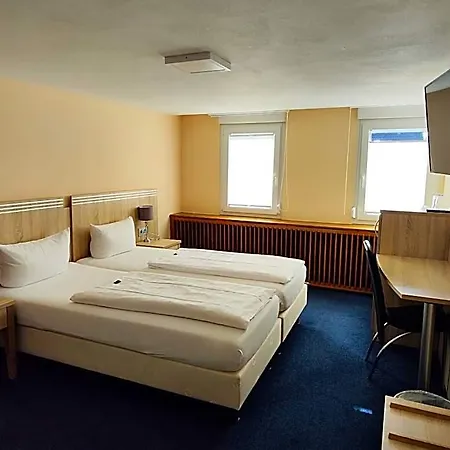 Altes Weinhaus Hotel 3*