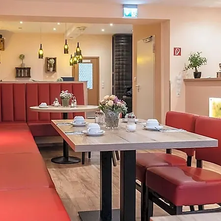 Altes Weinhaus Hotel 3*