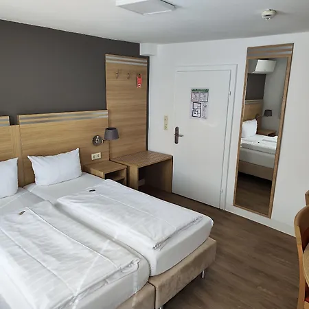 Altes Weinhaus Hotel 3*
