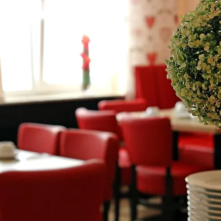 Hotel Altes Weinhaus 3*