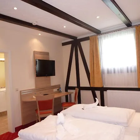 Otel Altes Weinhaus Neustadt an der Weinstraße