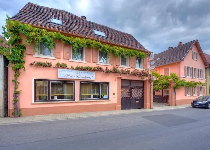 Hotel Altes Weinhaus 3*