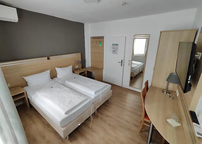 Hotel Altes Weinhaus 3*